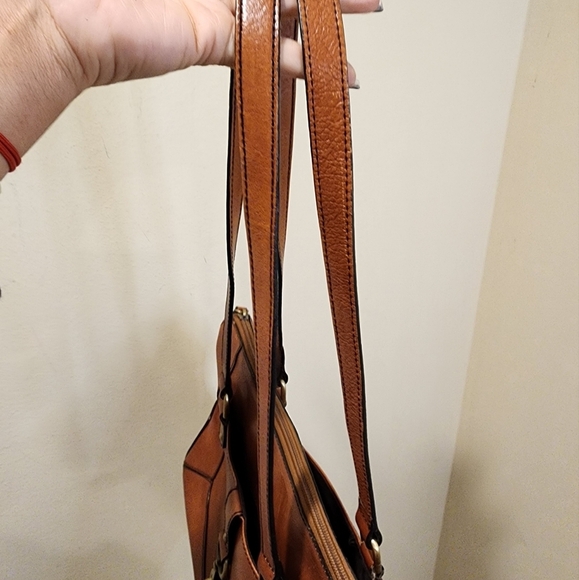 Etienne Aigner Camel Brown Leather Showlder bag - Picture 4 of 16